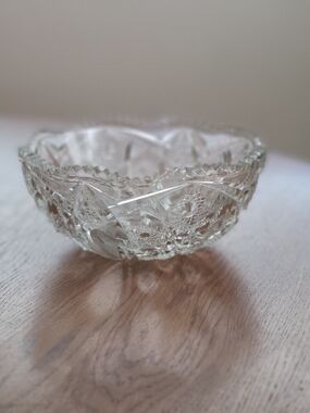 Antique American Brilliant Period (ABP) cut glass crystal bowl.